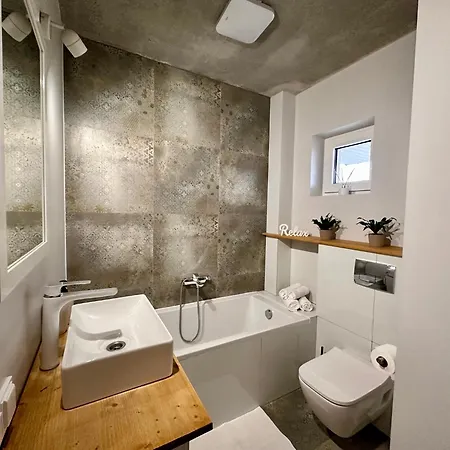 Laba - Basen, Blisko Plazy, Cisza, Taras, Parking, Bezplatne Wifi, Wyjatkowy! Apartment Gdynia