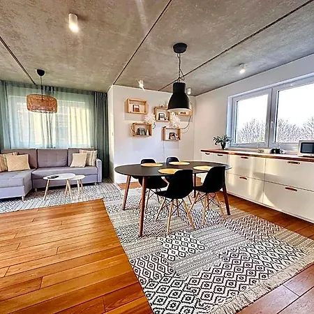 Apartmán Laba - Basen, Blisko Plazy, Cisza, Taras, Parking, Bezplatne Wifi, Wyjatkowy!